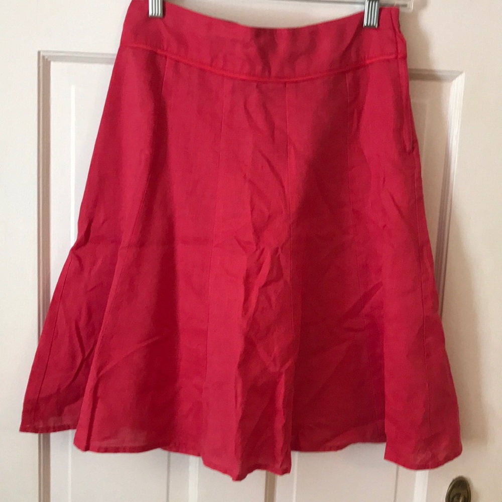 Red knee length h&m skirt